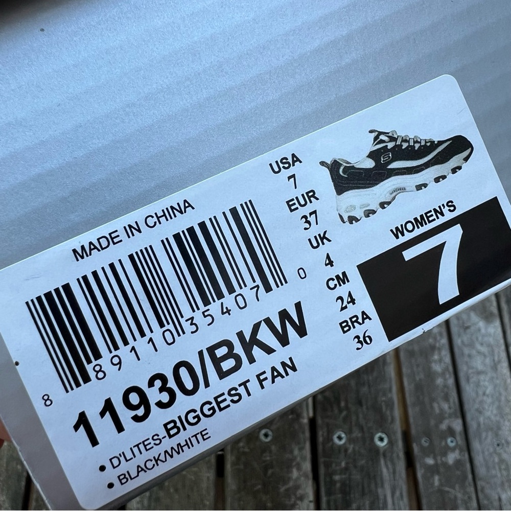 NIB Skechers D'Lites Biggest Fan Black White Chunky Sneakers Womens Size 7 - Picture 12 of 12